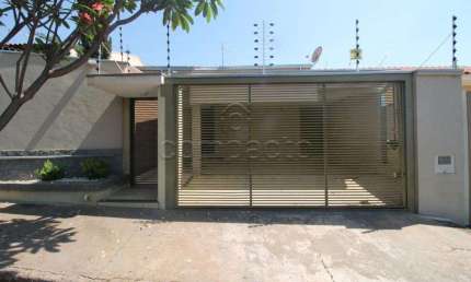 Casa com 3 quartos à venda no Jardim Astúrias, São José do Rio Preto 