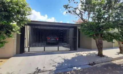 Casa com 3 quartos à venda no Jardim Astúrias, São José do Rio Preto 