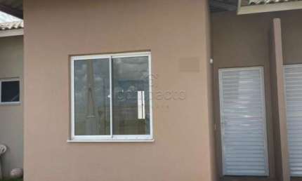 Casa em condomínio fechado com 2 quartos para alugar na Estr. Municipal Jose Arroyo Martins, Zona Rural, Bady Bassitt