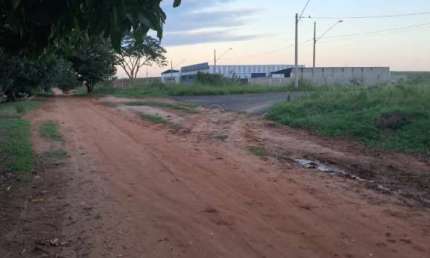 Terreno à venda no Estância Todos os Santos (Zona Rural), São José do Rio Preto 
