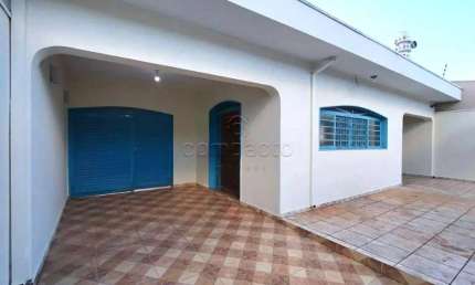 Casa com 3 quartos para alugar na Rua Cristóvão Colombo, Jardim América, São José do Rio Preto