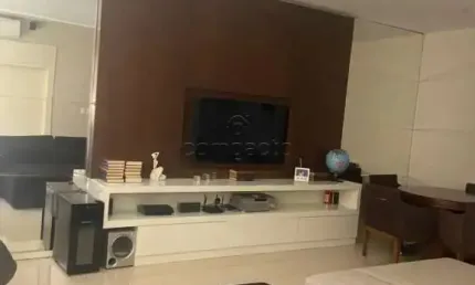 Casa com 3 quartos à venda na Vila Ercília, São José do Rio Preto 