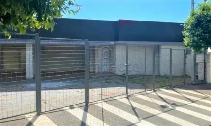 Casa comercial para alugar na Avenida dos Estudantes, Vila Aeroporto, São José do Rio Preto