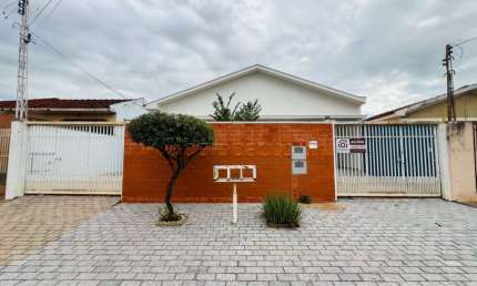Casa com 3 quartos para alugar na Rua Chiquinha Rodrigues, Jardim dos Gomes, São José do Rio Preto