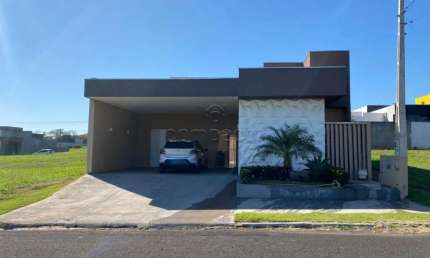 Casa à Venda, 2 quartos - Condomínio Bella Vitta - Monte Libano - Bady Bassit/SP