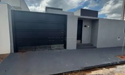 Casa com 2 Quartos para alugar, 95m² - Residencial São Thomaz II