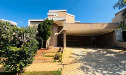 Casa Condomínio com 3 Quartos para alugar - Gaivota I