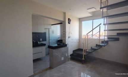 Cobertura para locação com 2 Quartos e Churrasqueira - Jardim Urano