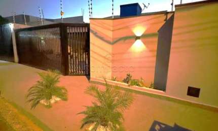 Casa Residencial/Comercial para locação com 3 Quartos - Parque São Miguel