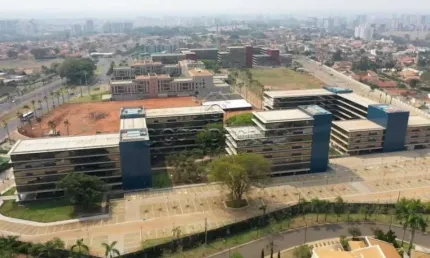 Comercial Sala/Loja Condomínio em São José do Rio Preto