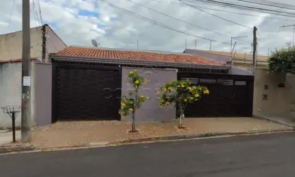 Casa com 2 Quartos para alugar, 130m² - Residencial Anna Angélica