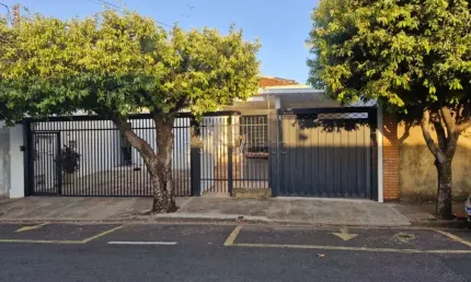 Casa comercial para alugar na Rua Dom Pedro I, Vila Moreira, São José do Rio Preto