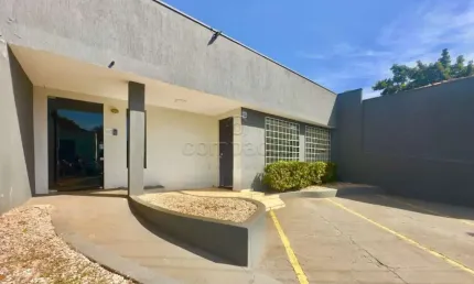 Casa comercial para alugar na Avenida Adolfo Lutz, Vila Santa Cruz, São José do Rio Preto