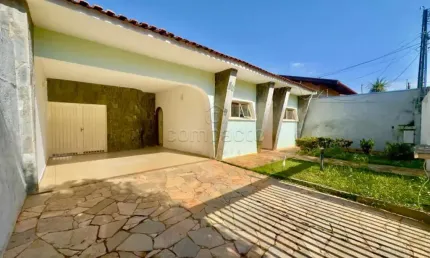 Casa com 3 quartos para alugar na Rua Cuba, Jardim América, São José do Rio Preto