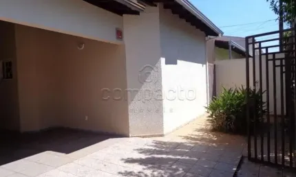 Casa com 3 quartos para alugar na Rua Ararigboia, Jardim Caparroz, São José do Rio Preto