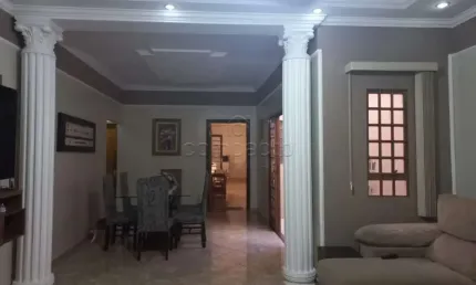 Casa com 3 quartos à venda no Jardim Urupês, São José do Rio Preto 