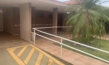 Casa comercial no centro da cidade com 308,59m² para locação - centro