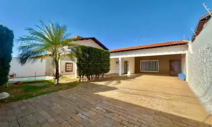 Casa com 3 quartos para alugar na Rua Jamil Barbar Cury, Jardim Tarraf II, São José do Rio Preto