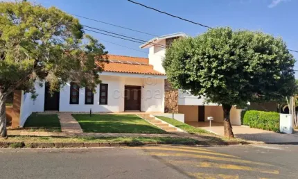 Casa condomínio 4 quartos (suítes) frente ao lazer do condomínio