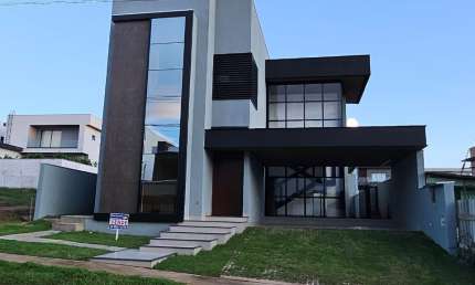 OPORTUNIDADE SOBRADO CONDOMINIO ECOVILLE - ALTO PADRÃO CONTENDO: 04 SUITES - CLOSET - BANHEIRO COM HIDRO - AMPLA SALA PARA 03 AMBIENTES E CONCEITO ABERTO - COZINHA - LAVANDERIA - DEPÓSITO - LINDA PISC
