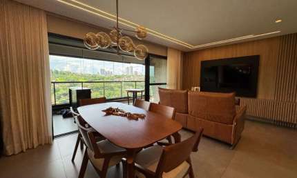 Maravilhoso apartamento no bairro Olhos D'Agua - com vista permanente para o Lago - andar alto - 3 suites - varanda gourmet - armários planejados - 2 vagas de garagens.