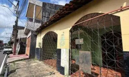 Casa no bairro 40 horas próximo ao mix matheus supermecado