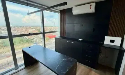 Alugo magnifica sala comercial, toda equipada no parque office na augusto montenegro
