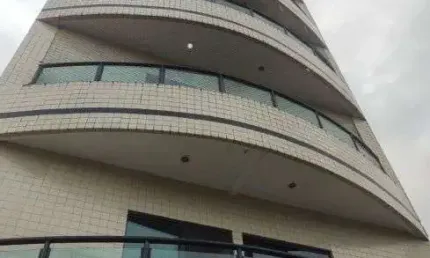 Jn vendo apartamento com três quartos sendo duas suítes no umarizal
