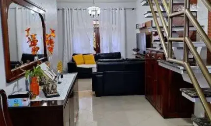 Vendo belíssima casa 5 quartos em marco - belém - pa
