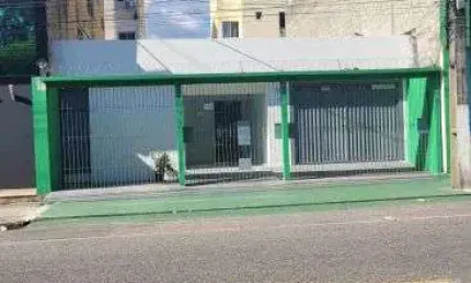 Aluga ou vende ponto comercial pronto para clínica, empresa ou escritório.