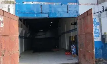 Barracão / Galpão / Depósito à venda na Avenida Pedro Álvares Cabral, 3433, Sacramenta, Belém