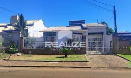 Casa à venda no Jardim Bela Vista com 4 quartos e piscina