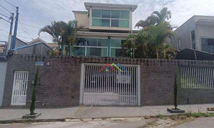 Casa com 4 dormitórios, 295 m² - venda por R$ 1.200.000,00 ou aluguel por R$ 6.000,00/mês - Jardim Do Lago - Bragança Paulista/SP