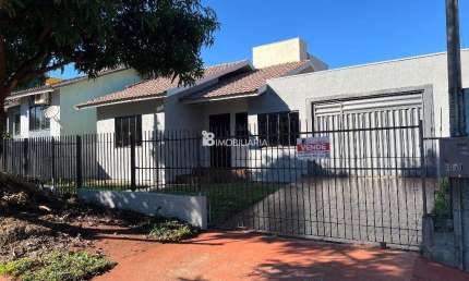Casa com 2 quartos à venda na Loteamento Florença, Centro, Medianeira