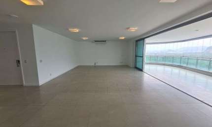 Apartamento para venda com 331 metros quadrados com 4 quartos