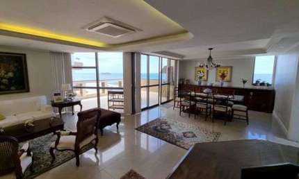 Apartamento duplex com 310 metros quadrados na Barra da Tijuca com 4 quartos