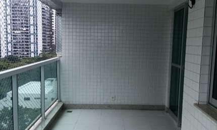 Locação  apartamento com 113 metros 4 quartos na ABM - Barra da Tijuca