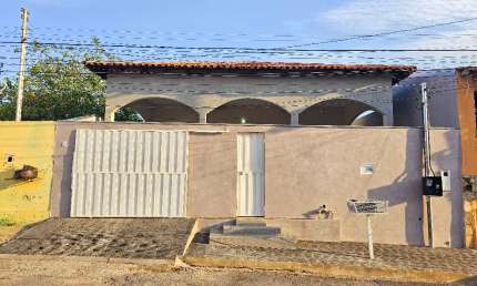 Linda Casa a venda 3 quartos 1 Suíte Bairro Praeiro - Cuiabá - MT