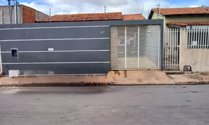 Casa com piscina 3 quartos em Morada da Serra - Cuiabá - MT