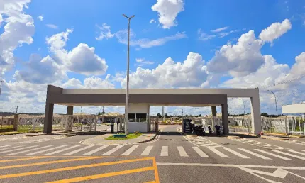 Condomínio Origem do Sol 3 quartos Sendo 1 Suíte Petrópolis - Várzea Grande - MT