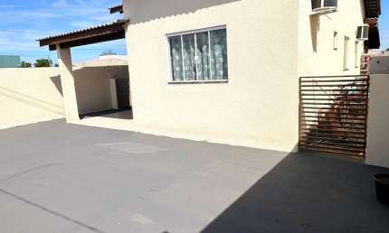 Condomínio São José Casa com piscina a Venda 3 quartos sendo 1 Suíte Distrito Industrial