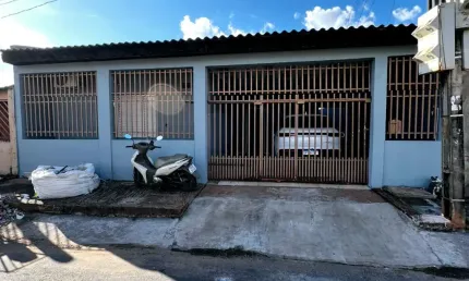 Casa a venda 3 quartos 1 Suíte Bairro Jardim Industriário II - Cuiabá - MT
