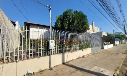 Casa para venda - Village Flamboyant - Cuiabá, próximo ao Shopping Estação