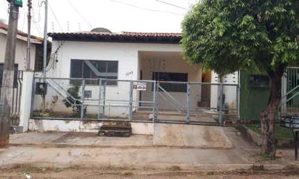 Casa com 3 quartos à venda na Rua Poxoréo, 1352, Centro, Rondonópolis