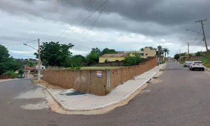 Terreno no Bairro Dom Bosco com 700 m², próximo ao Shopping Pantanal