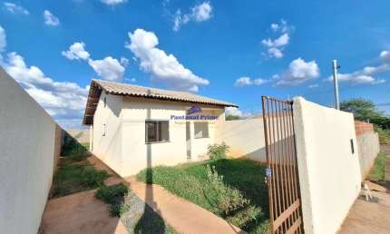 Casa à venda no Bairro Vila Arthur em Várzea Grande próximo a Estrada da Guarita