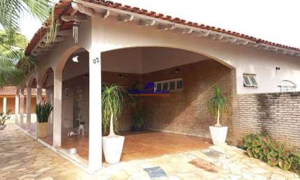 Casa para Venda - Jardim Califórnia, Cuiabá - 600m², 4 vagas
