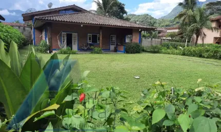 Ubatuba, Horto - Condomínio Ubatuba Country, casa com 02 dormitórios, sendo 01 suíte.