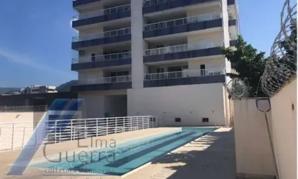 Ubatuba, Centro - Apartamento  cobertura com 04 suítes e área de lazer completa.