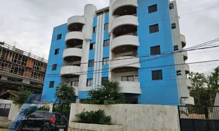 Ubatuba, Toninhas - Cobertura duplex próxima a praia com 03 dormitórios, sendo 01 suíte.